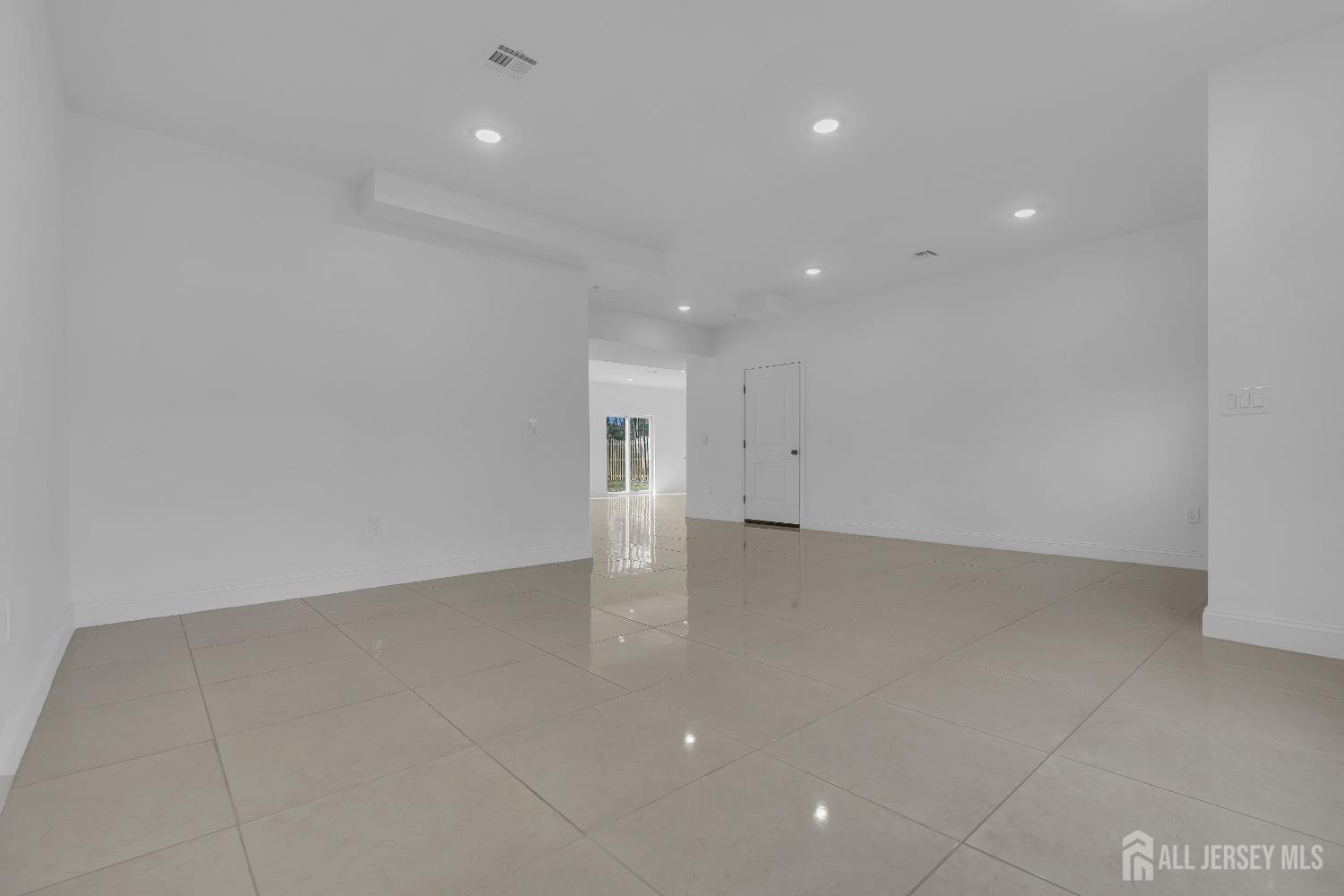 86 Fernwood Drive Piscataway NJ 08854