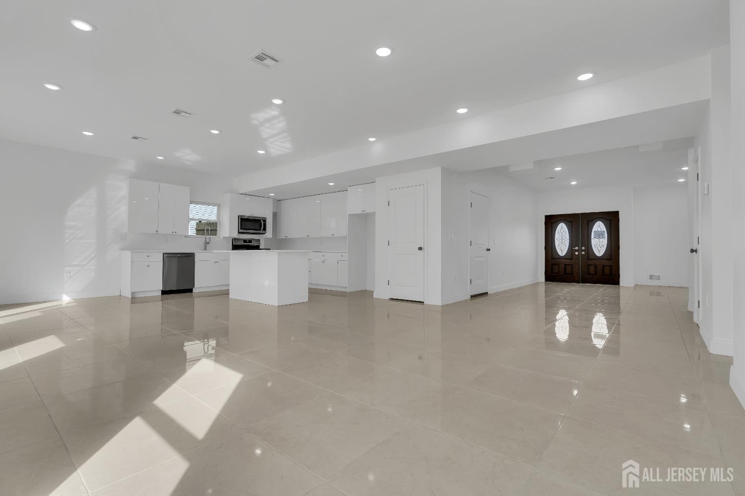 86 Fernwood Drive Piscataway NJ 08854