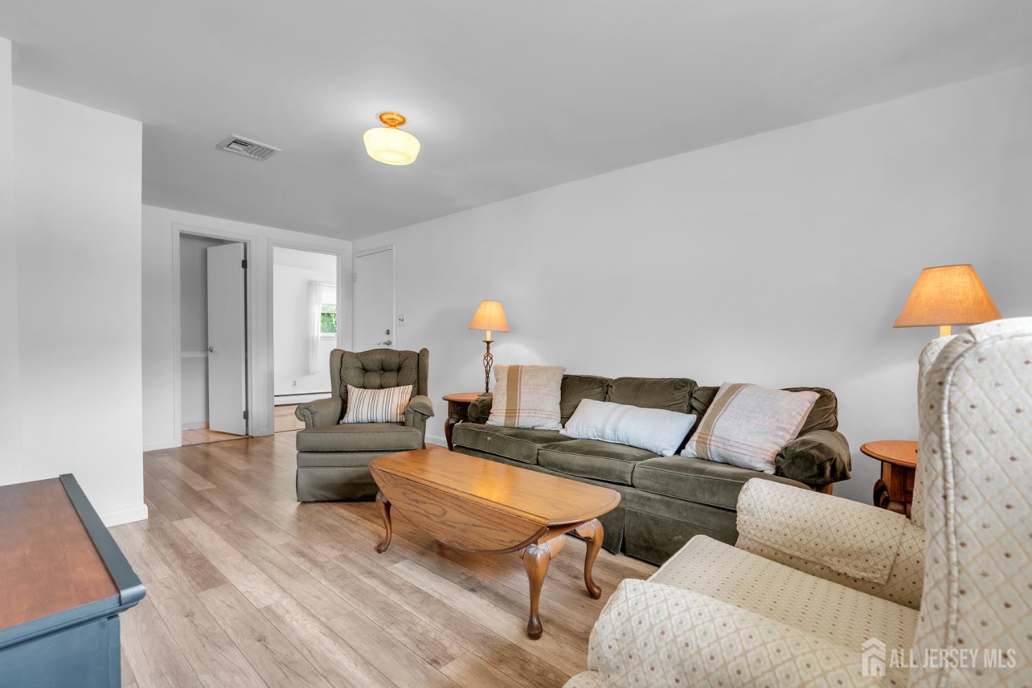 104 Tracy Drive Fords NJ 08863