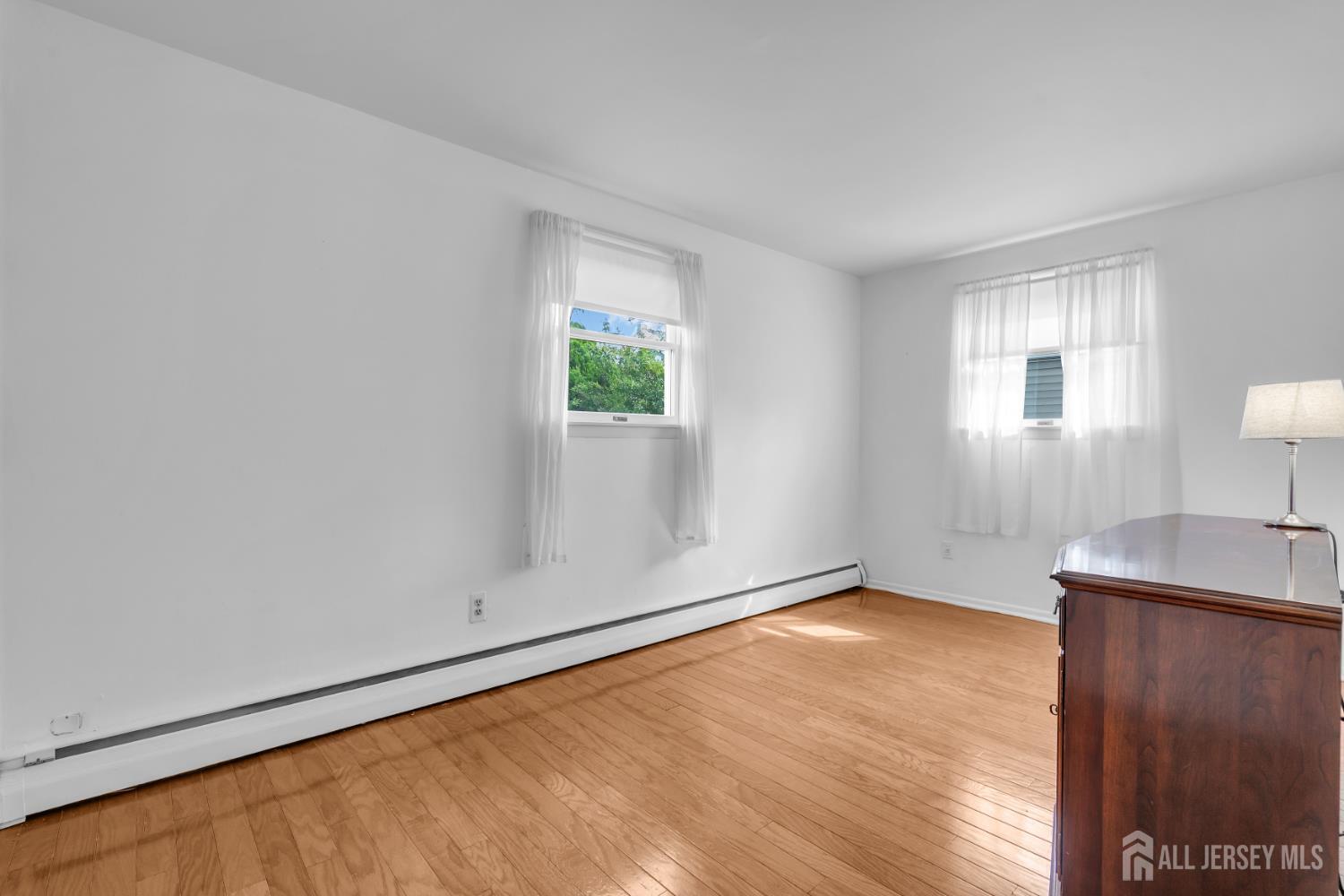 104 Tracy Drive Fords NJ 08863