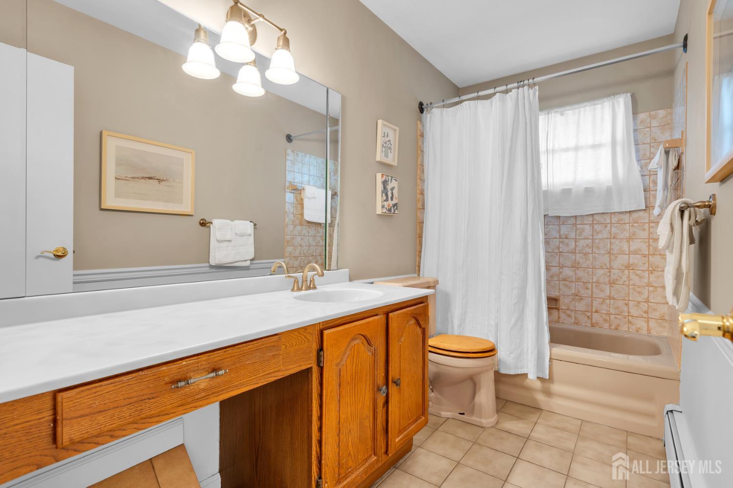 104 Tracy Drive Fords NJ 08863