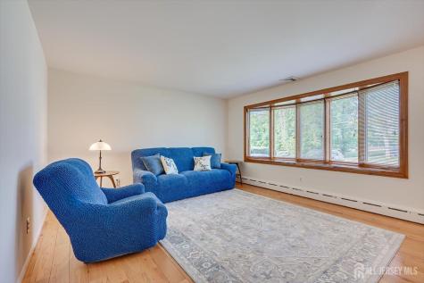736 Harrell Avenue Woodbridge Proper NJ 07095