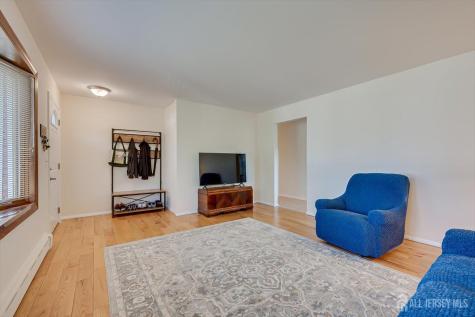 736 Harrell Avenue Woodbridge Proper NJ 07095