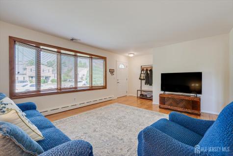 736 Harrell Avenue Woodbridge Proper NJ 07095