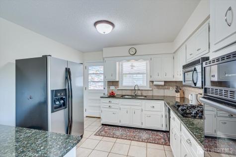 736 Harrell Avenue Woodbridge Proper NJ 07095