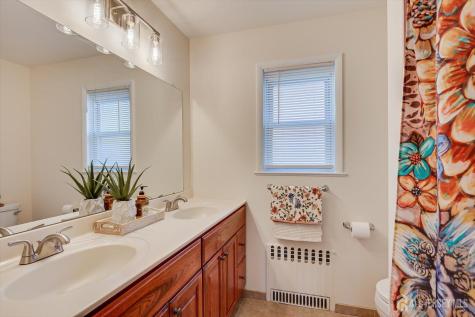 736 Harrell Avenue Woodbridge Proper NJ 07095