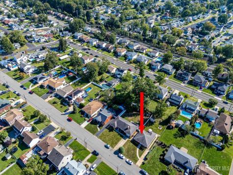 736 Harrell Avenue Woodbridge Proper NJ 07095
