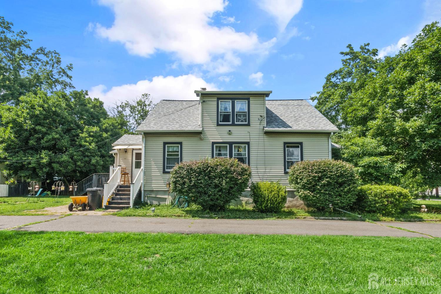 192-194 Deans Lane South Brunswick NJ 08852