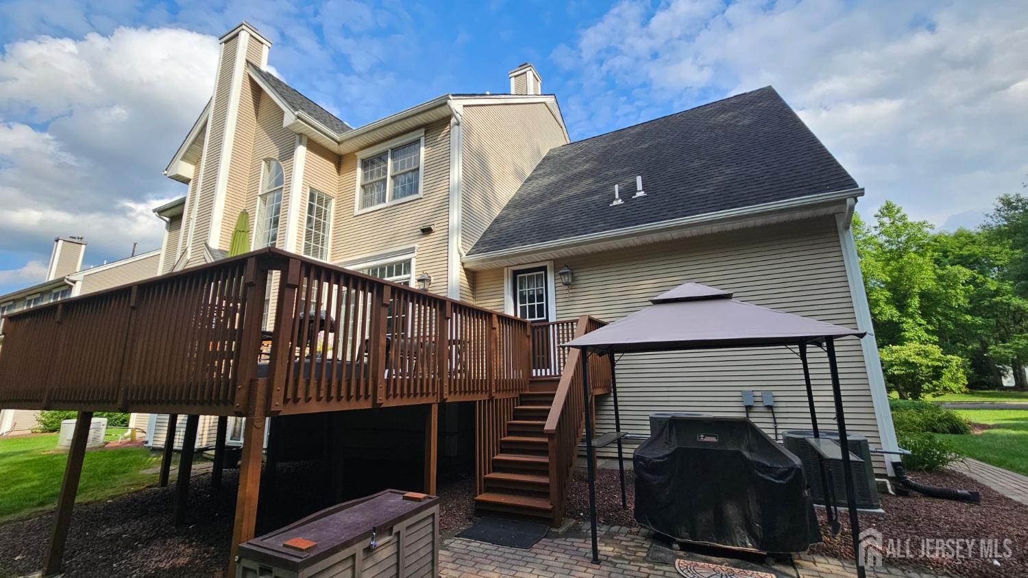 5 Tree Farm Road South Brunswick NJ 08852