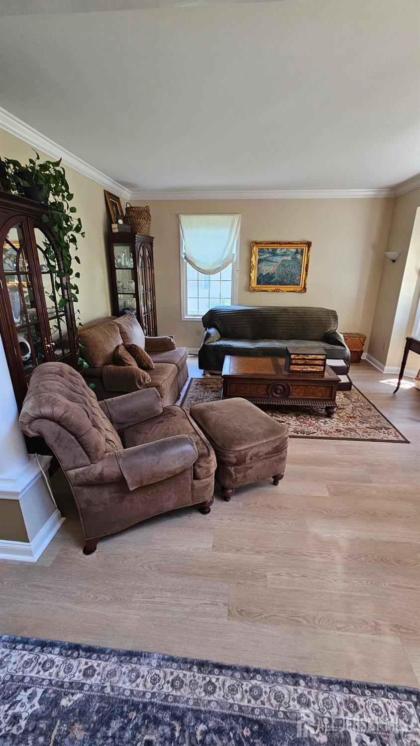 5 Tree Farm Road South Brunswick NJ 08852