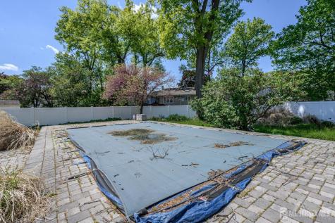 49 Colonial Drive Clark NJ 07066