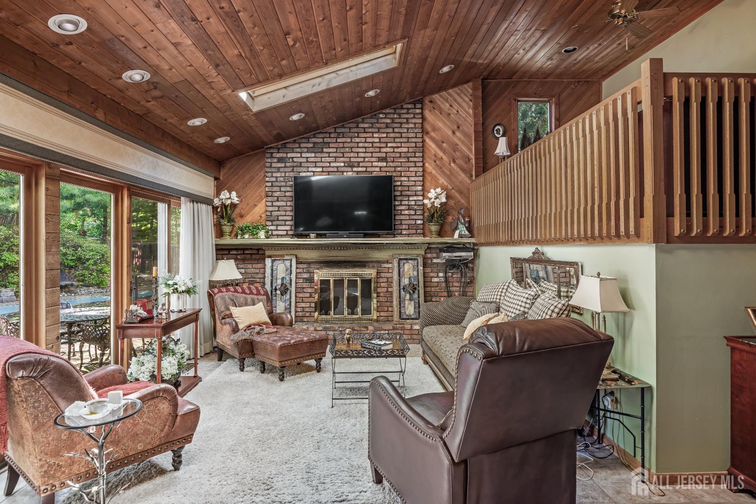 54 Eileen Way Edison NJ 08837