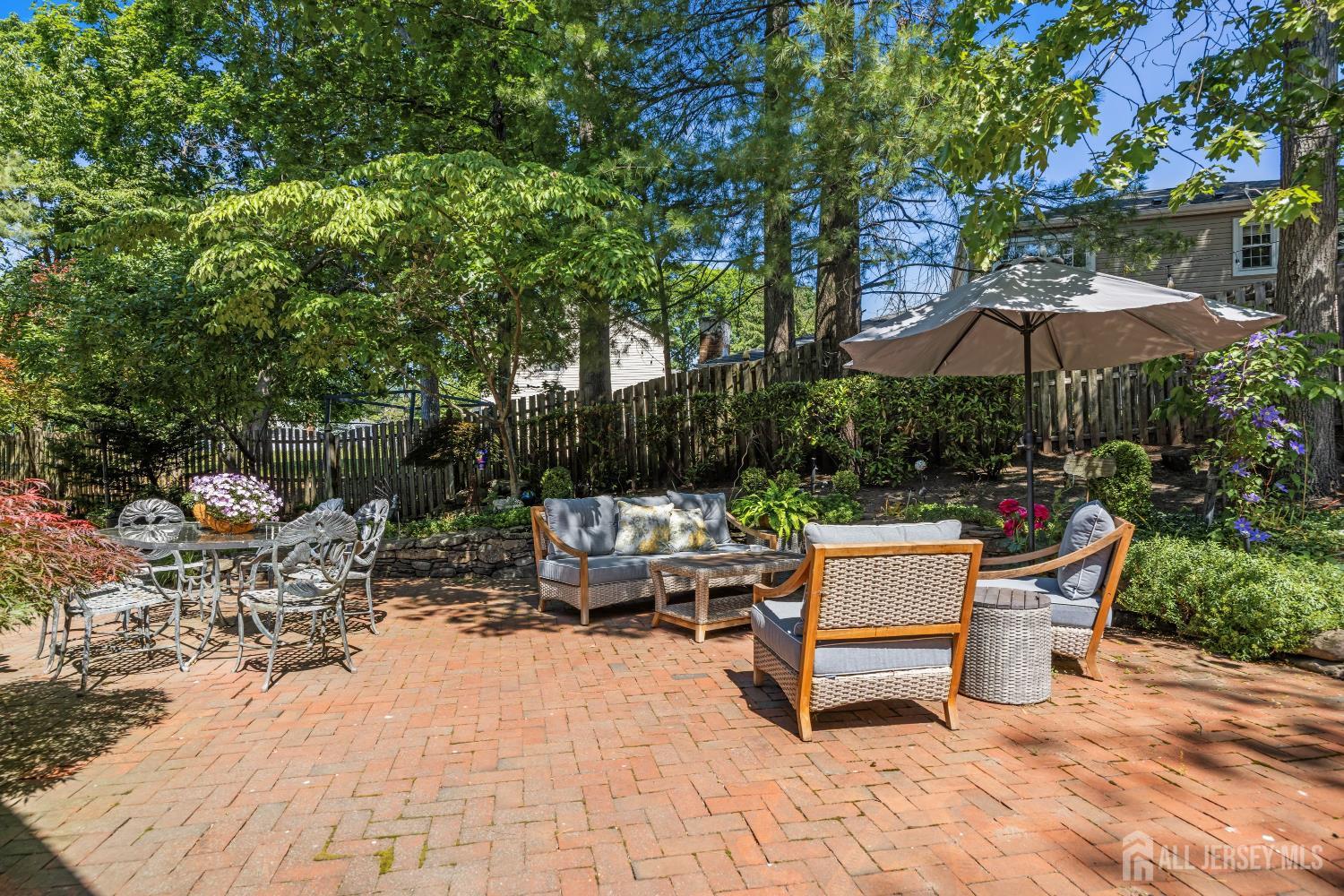 54 Eileen Way Edison NJ 08837