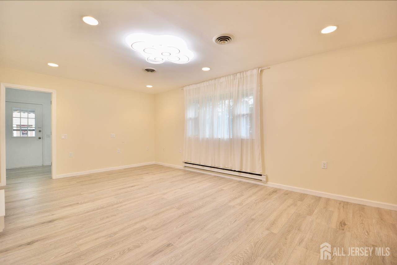 6 Drake Street Manchester NJ 08759