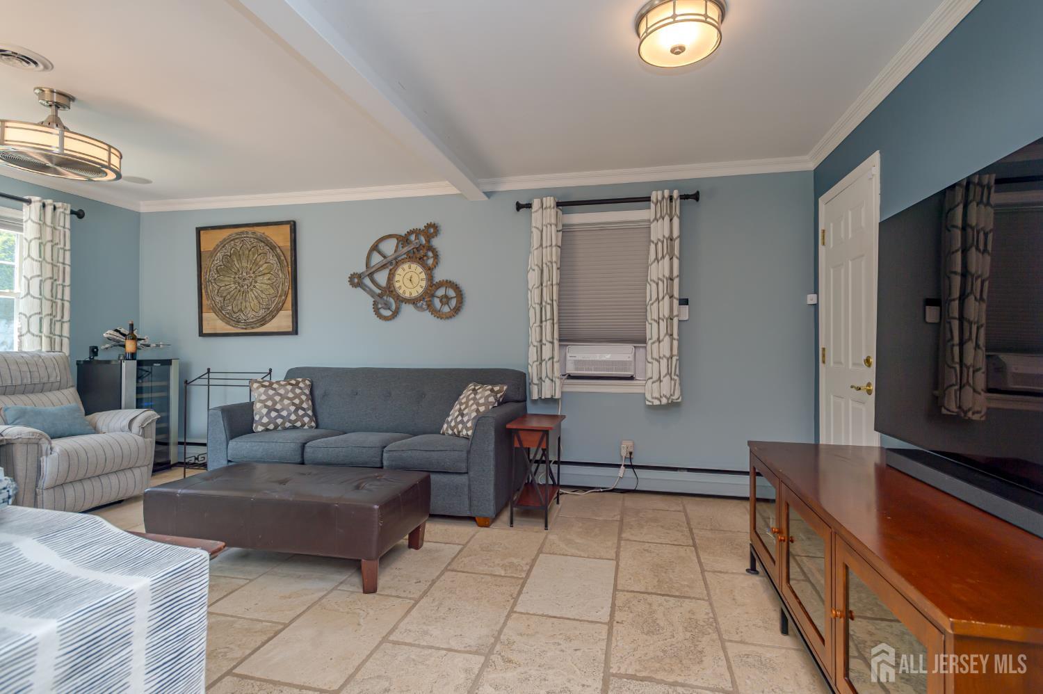 108 Howard Avenue Middlesex NJ 08846