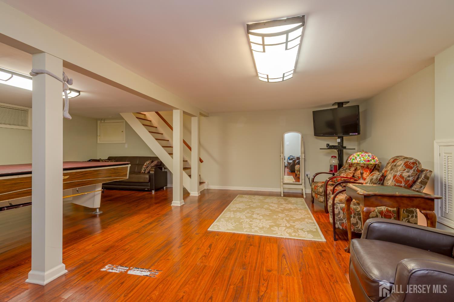 108 Howard Avenue Middlesex NJ 08846
