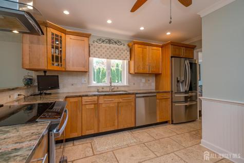 108 Howard Avenue Middlesex NJ 08846
