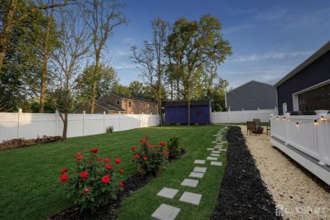 28 Duchess Avenue Middletown NJ 07748