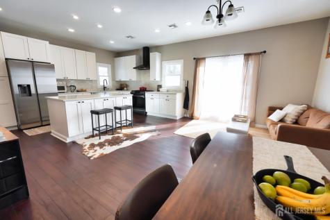 28 Duchess Avenue Middletown NJ 07748