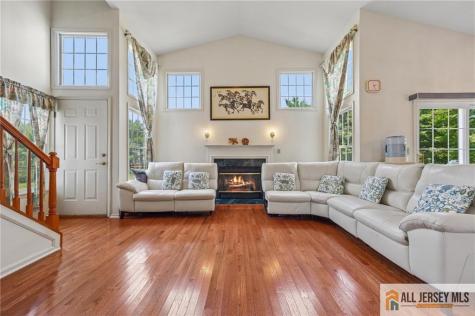 2 Chamberlin Court Cranbury NJ 08512