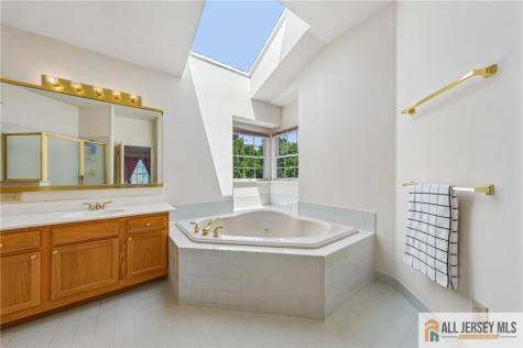 2 Chamberlin Court Cranbury NJ 08512