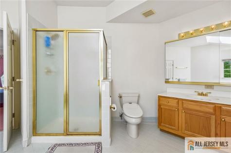 2 Chamberlin Court Cranbury NJ 08512