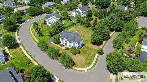 2 Chamberlin Court Cranbury NJ 08512