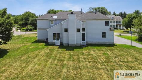 2 Chamberlin Court Cranbury NJ 08512