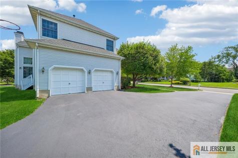 2 Chamberlin Court Cranbury NJ 08512