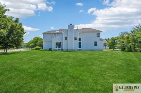 2 Chamberlin Court Cranbury NJ 08512