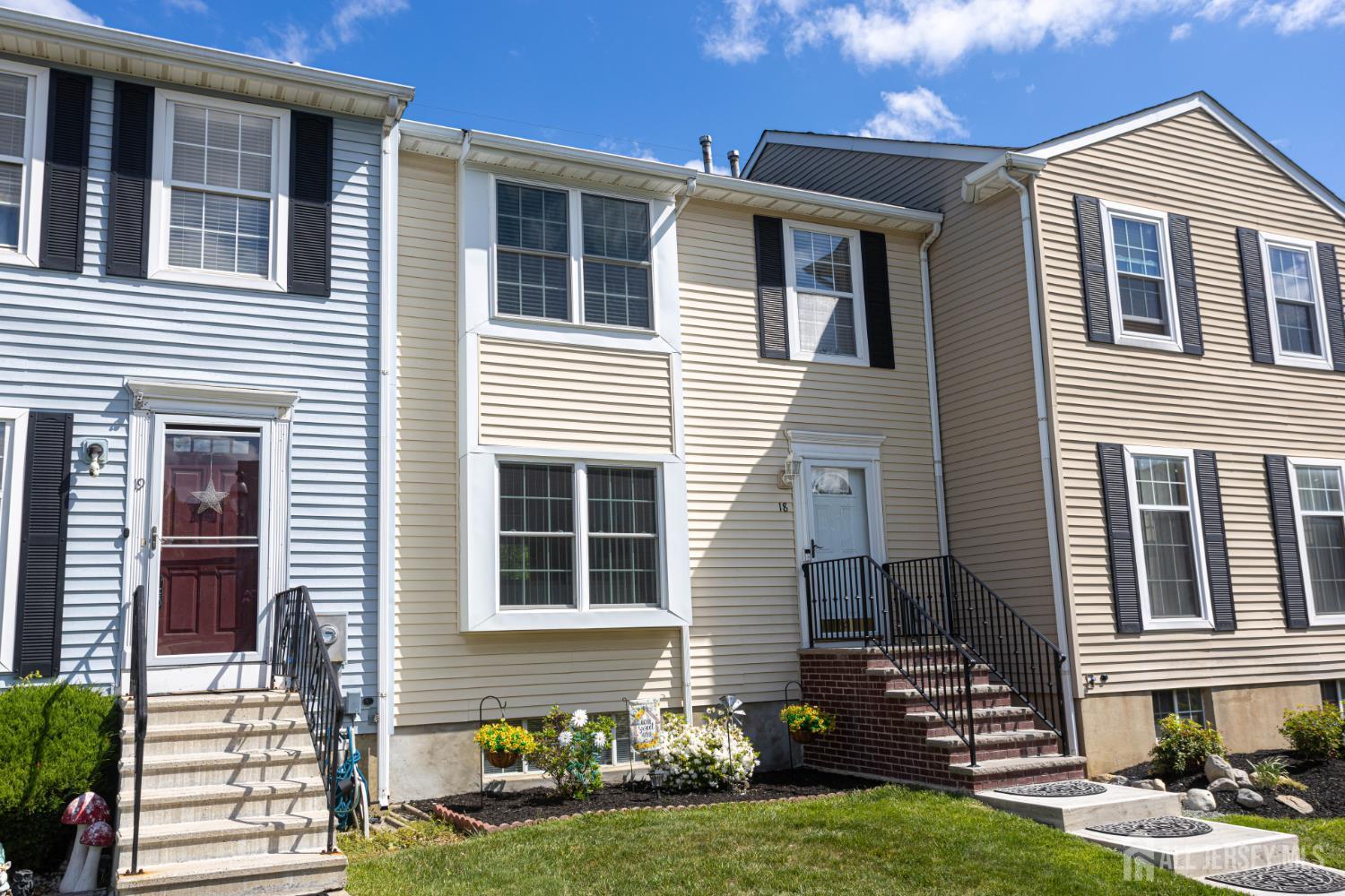 18 Pero Court Sayreville NJ 08872