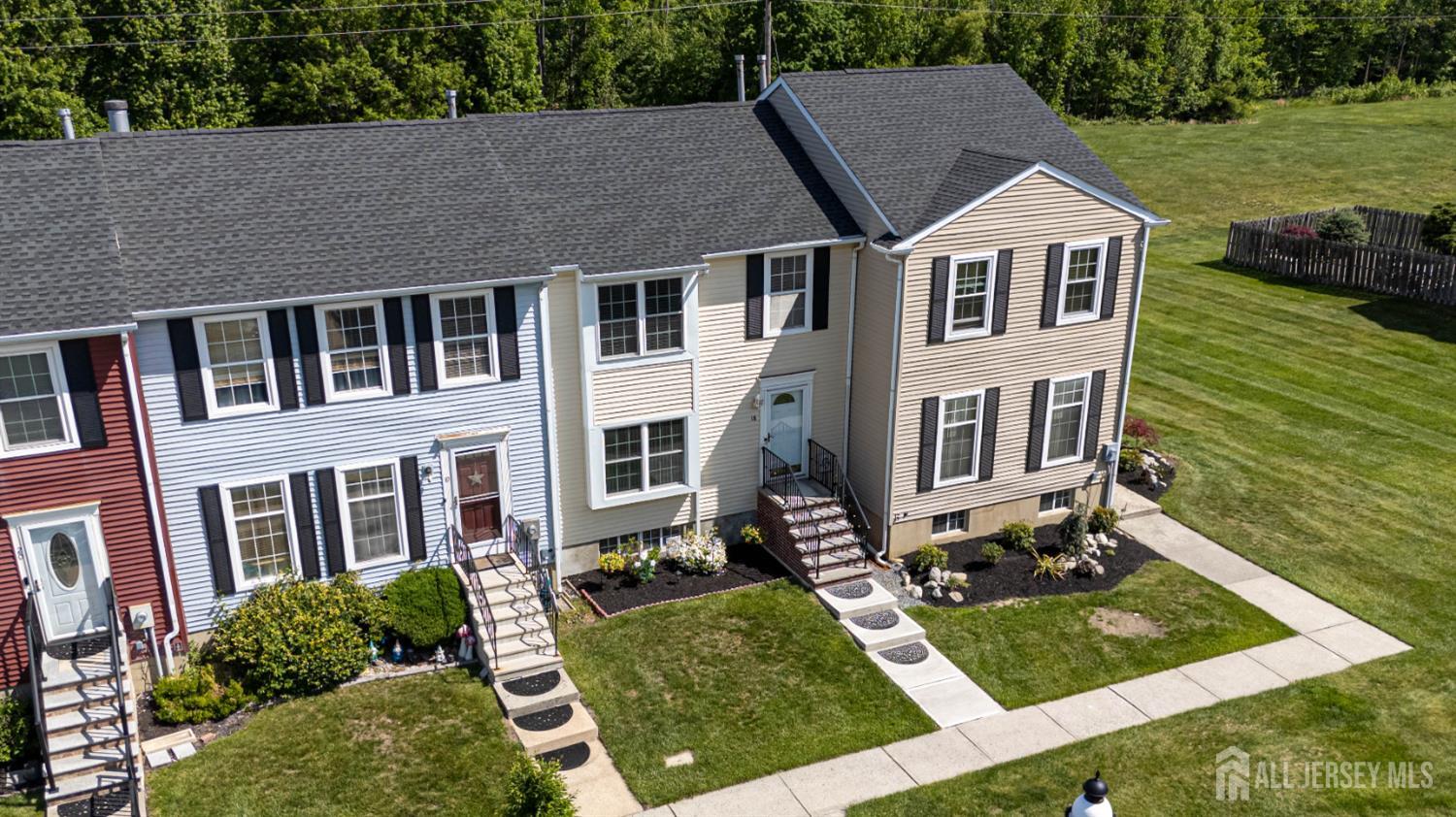 18 Pero Court Sayreville NJ 08872