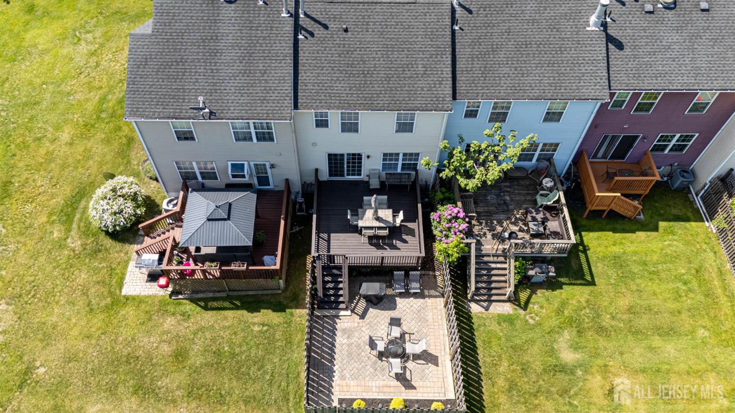 18 Pero Court Sayreville NJ 08872