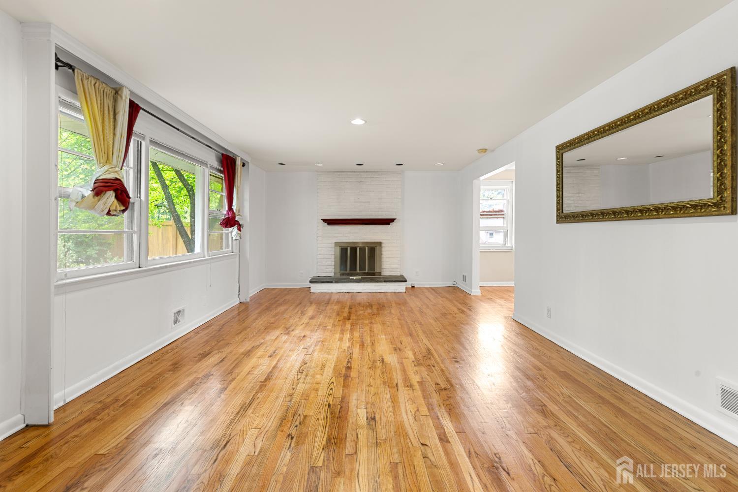 29 Devonshire Terrace West Orange NJ 07052