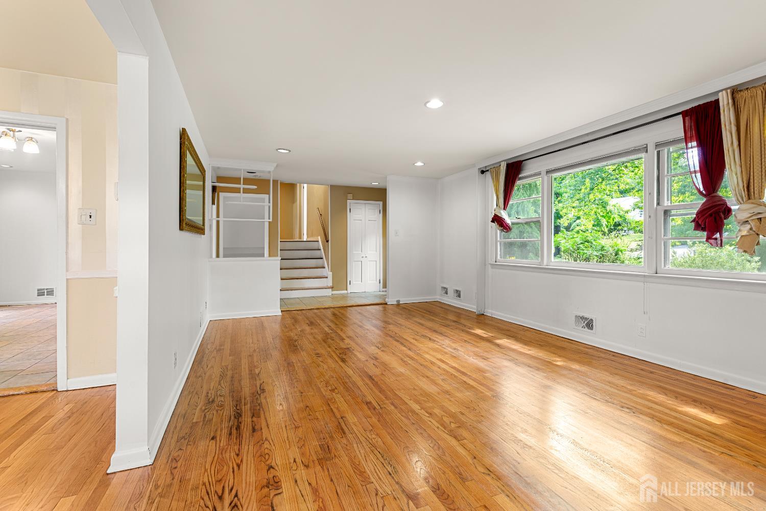 29 Devonshire Terrace West Orange NJ 07052