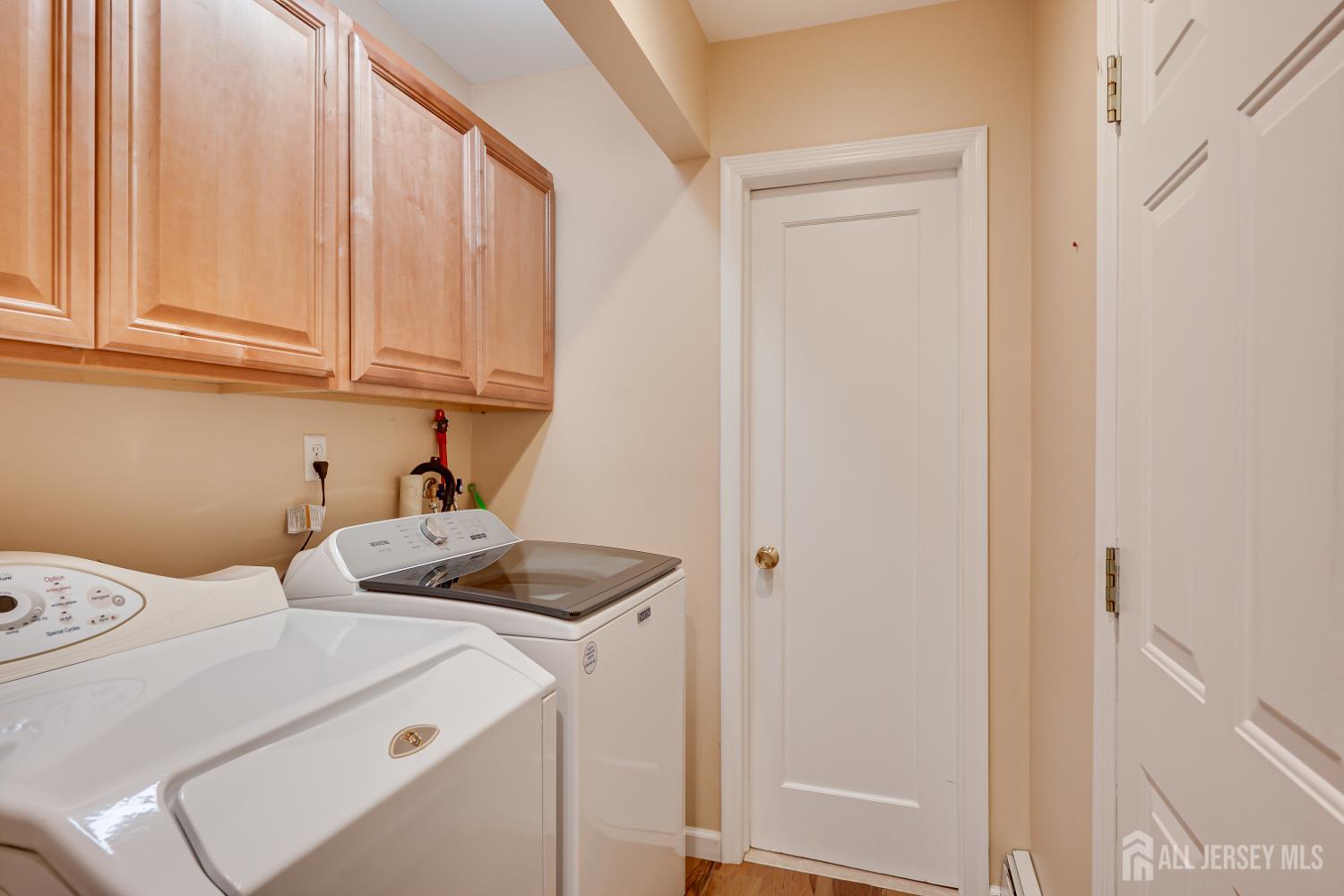 11 Cape Court Metuchen NJ 08840