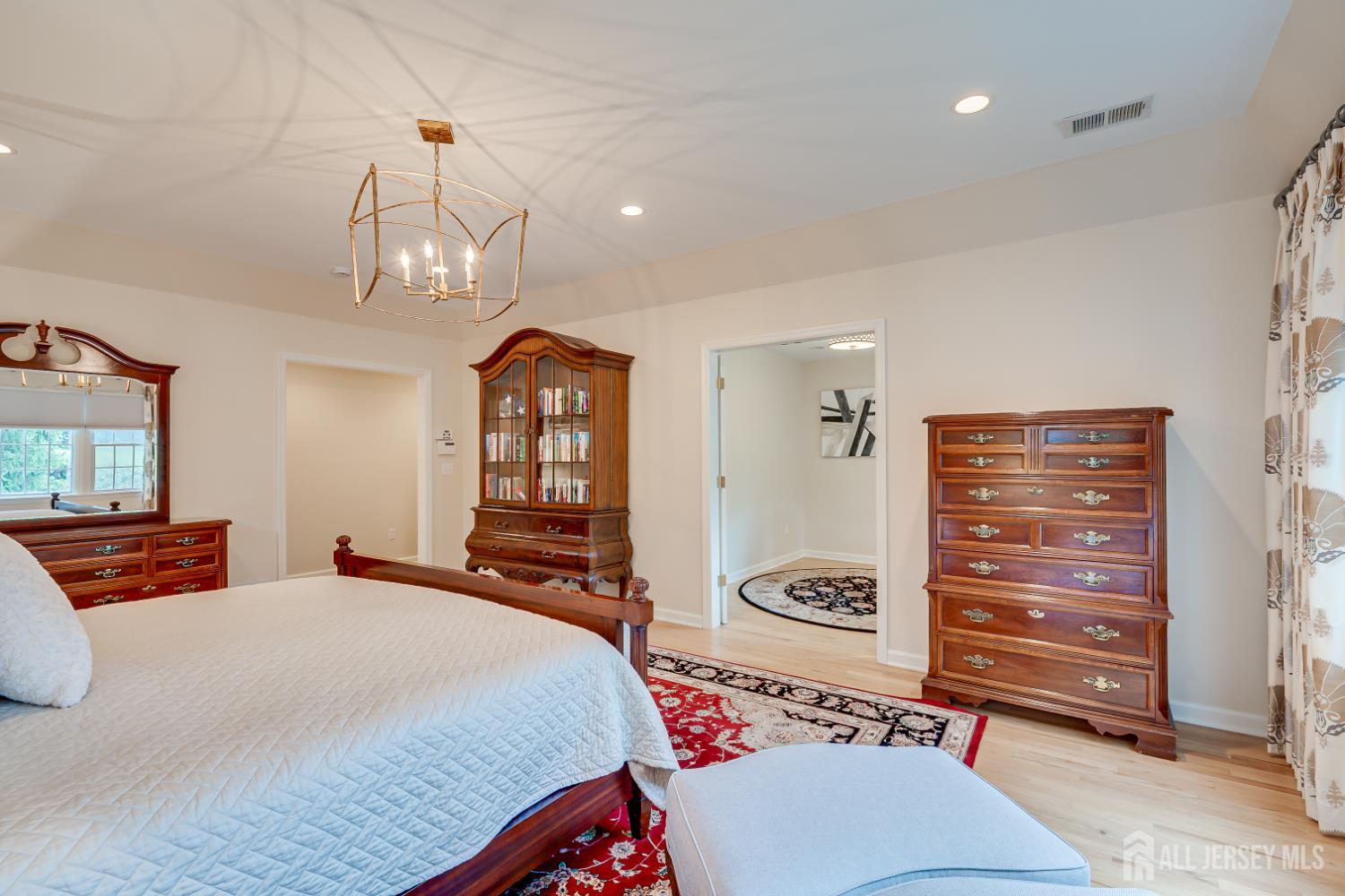 11 Cape Court Metuchen NJ 08840