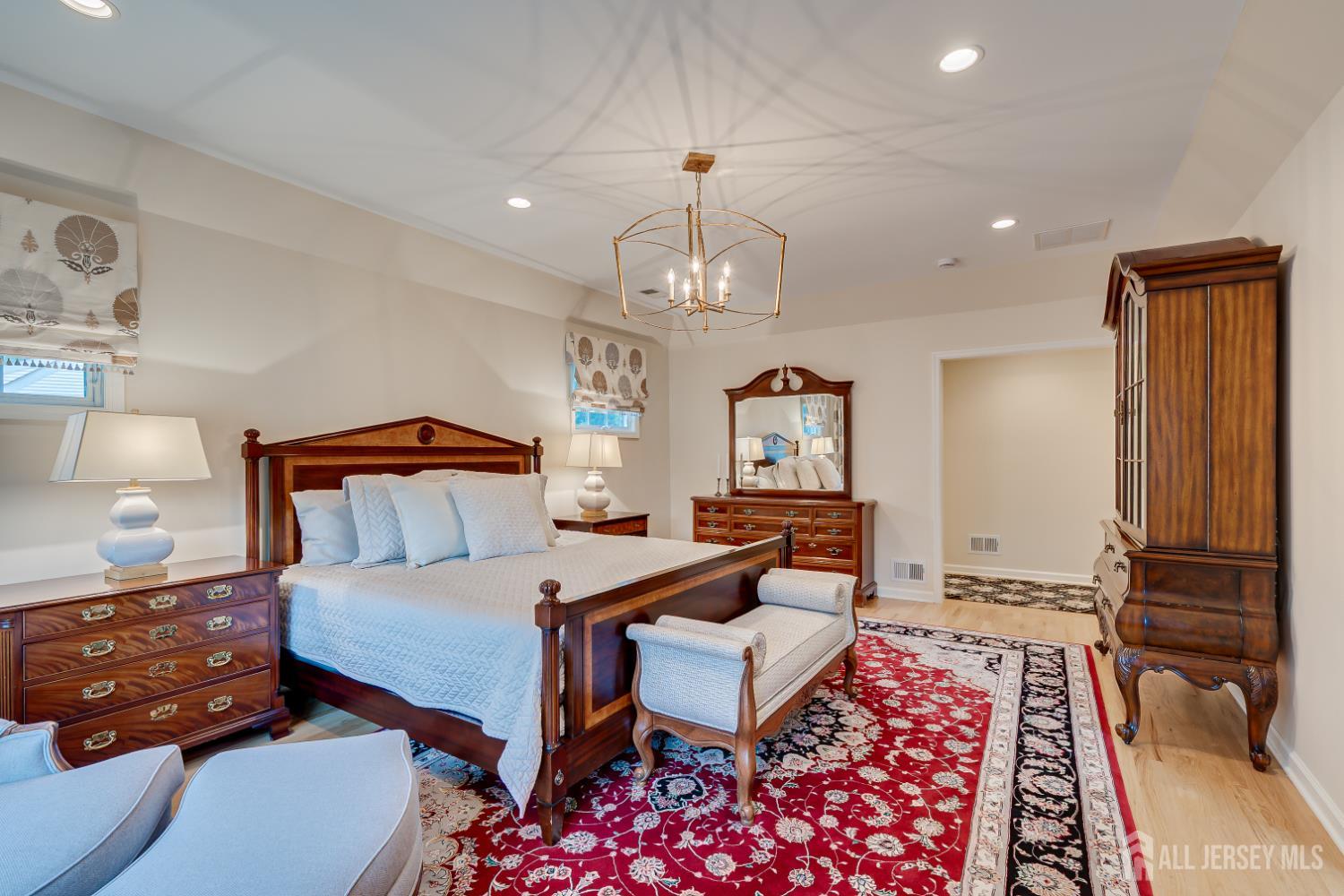 11 Cape Court Metuchen NJ 08840