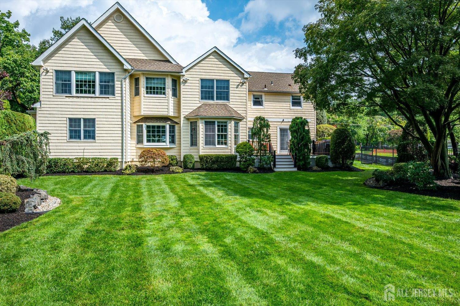 11 Cape Court Metuchen NJ 08840
