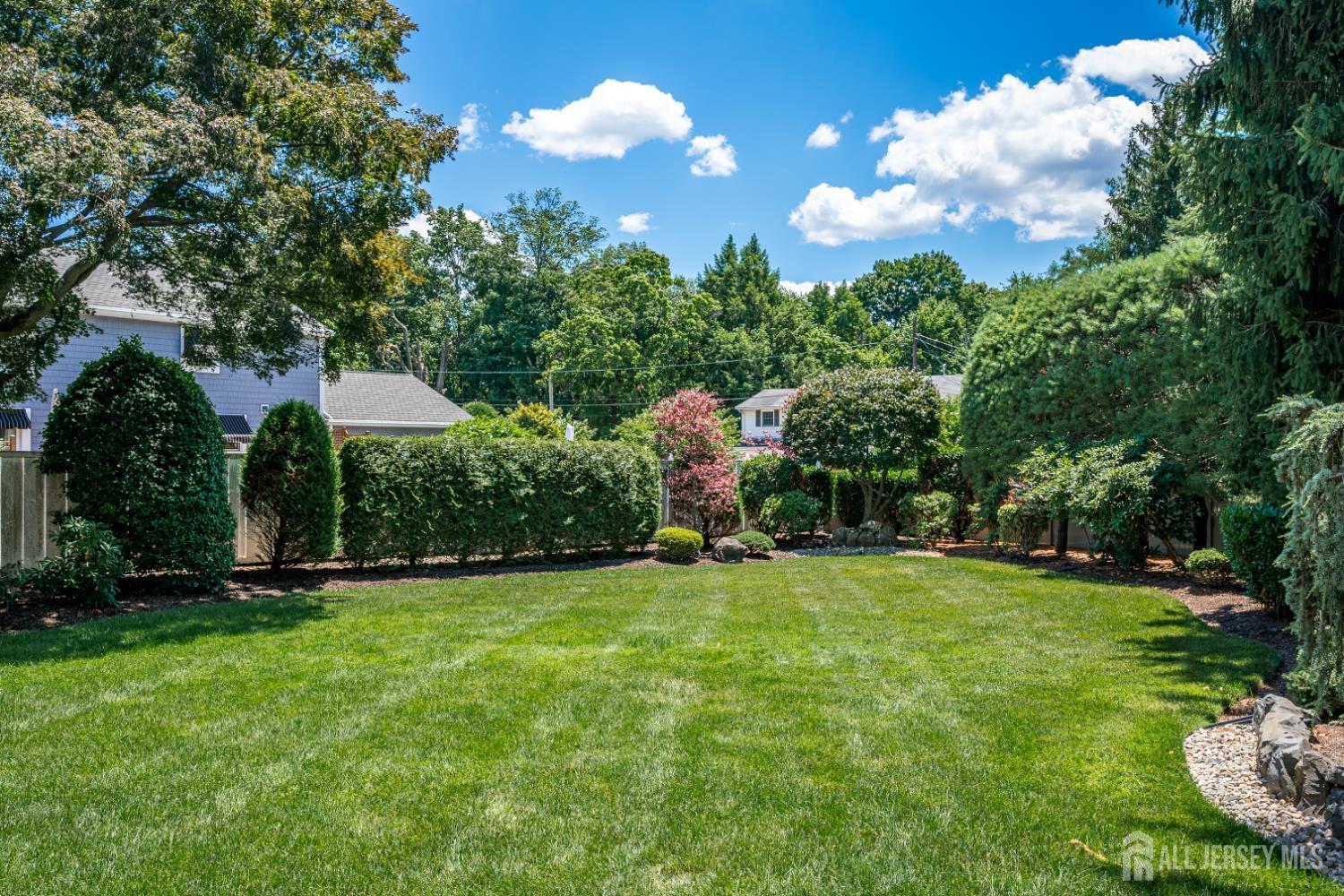 11 Cape Court Metuchen NJ 08840