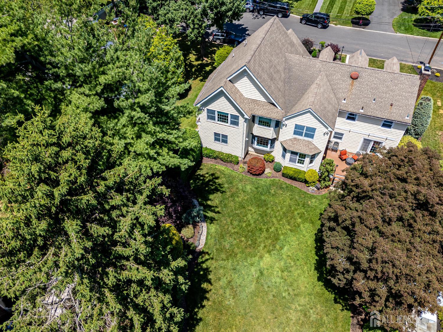 11 Cape Court Metuchen NJ 08840