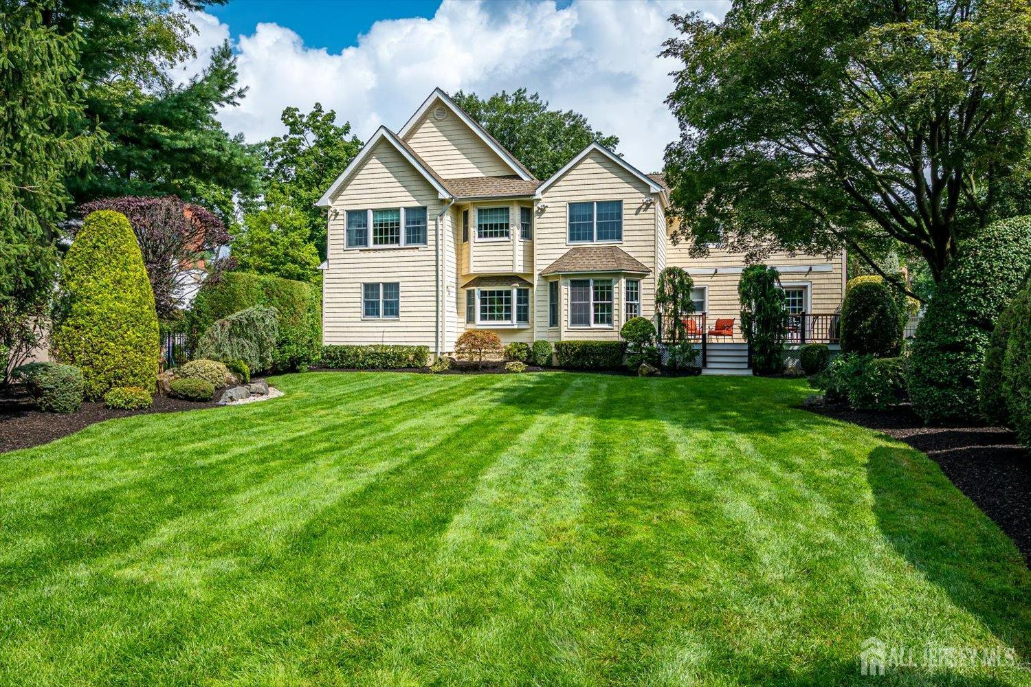11 Cape Court Metuchen NJ 08840