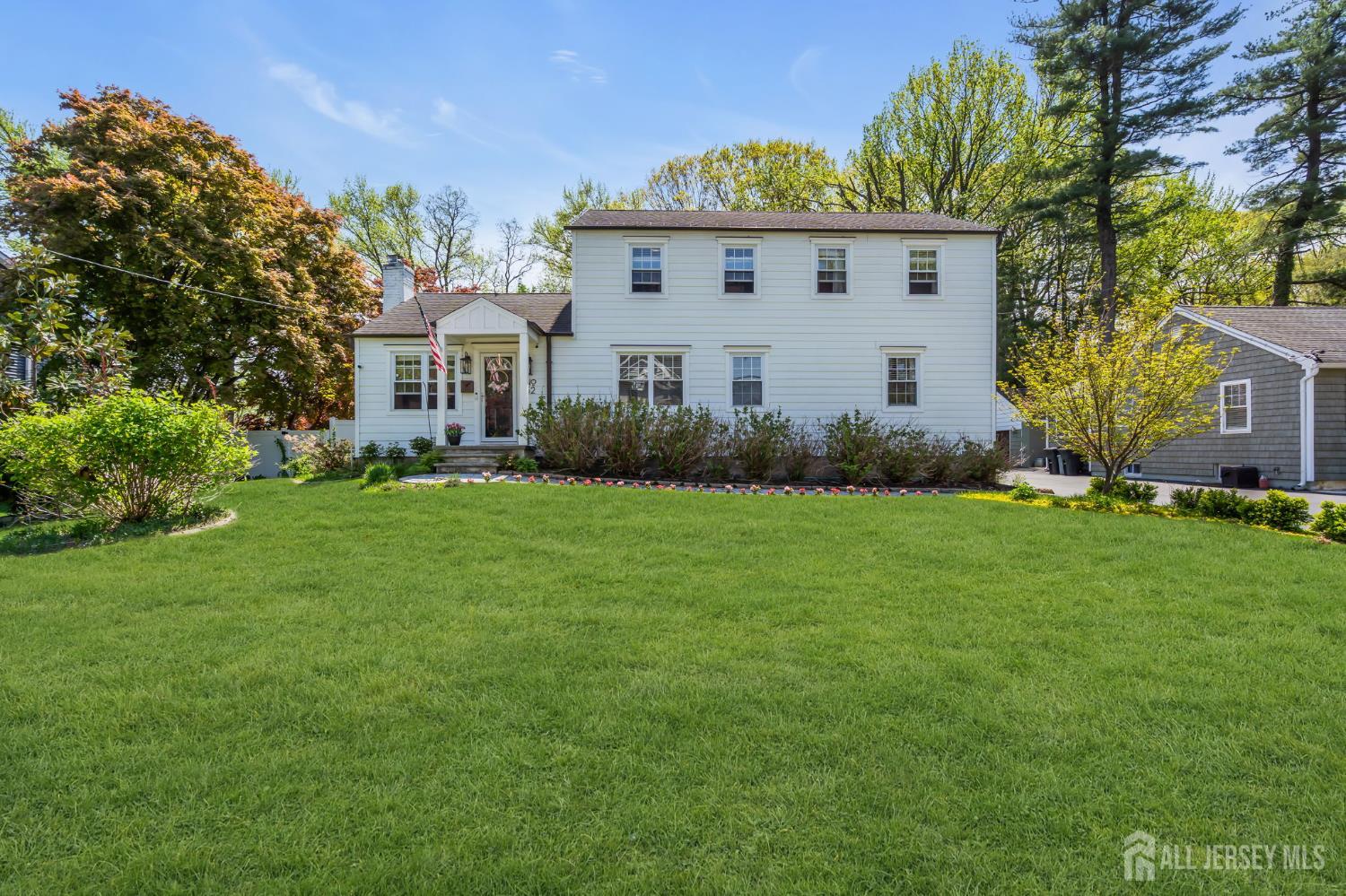 52 Thomas Avenue Shrewsbury Boro NJ 07702