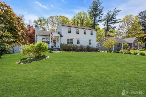 52 Thomas Avenue Shrewsbury Boro NJ 07702