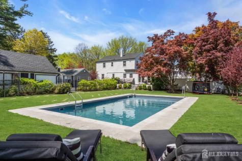 52 Thomas Avenue Shrewsbury Boro NJ 07702
