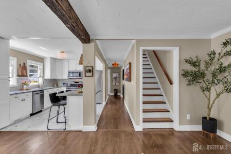 52 Thomas Avenue Shrewsbury Boro NJ 07702