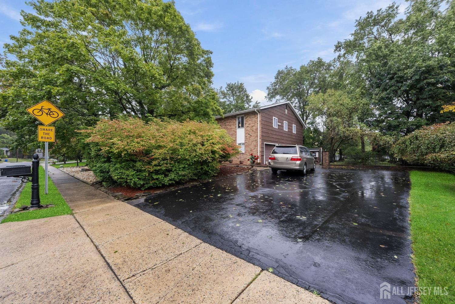 1 Hidden Lake Drive North Brunswick NJ 08902
