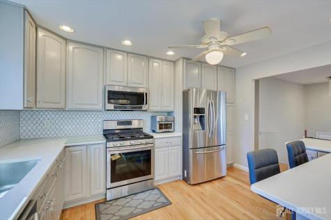 1 Sandalwood Drive Edison NJ 08820
