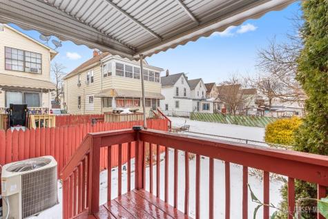 292 Pershing Avenue Carteret NJ 07008