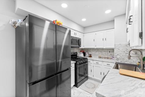 292 Pershing Avenue Carteret NJ 07008